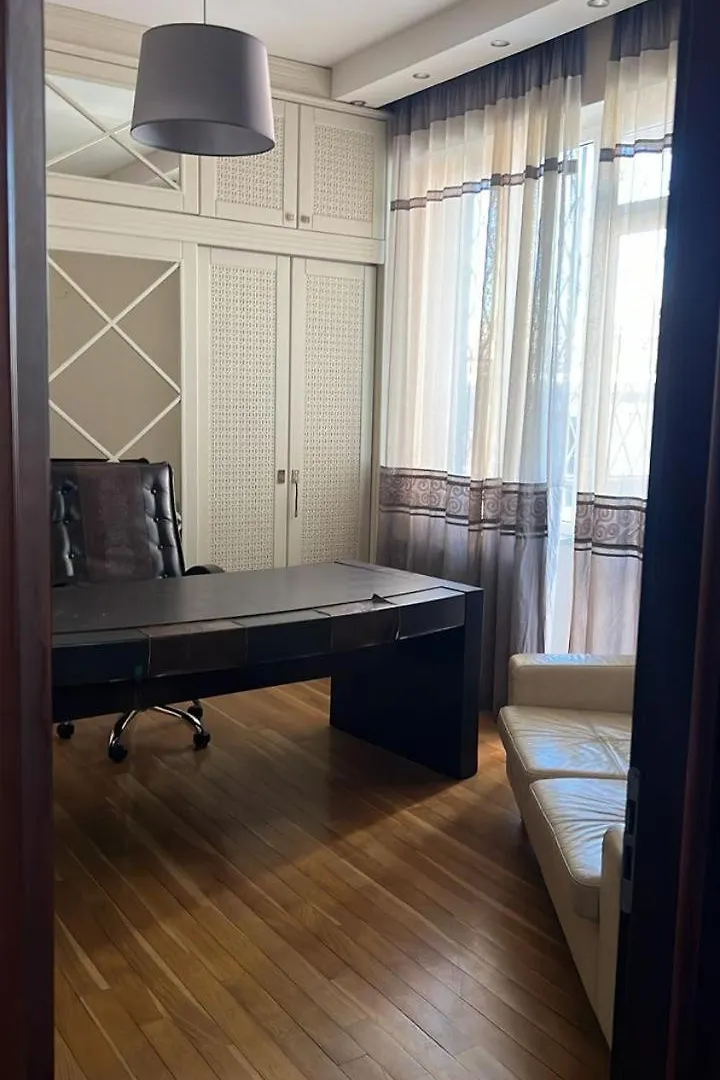 Apartamento Round Garden In Vake Tiflis 0*,  Georgia