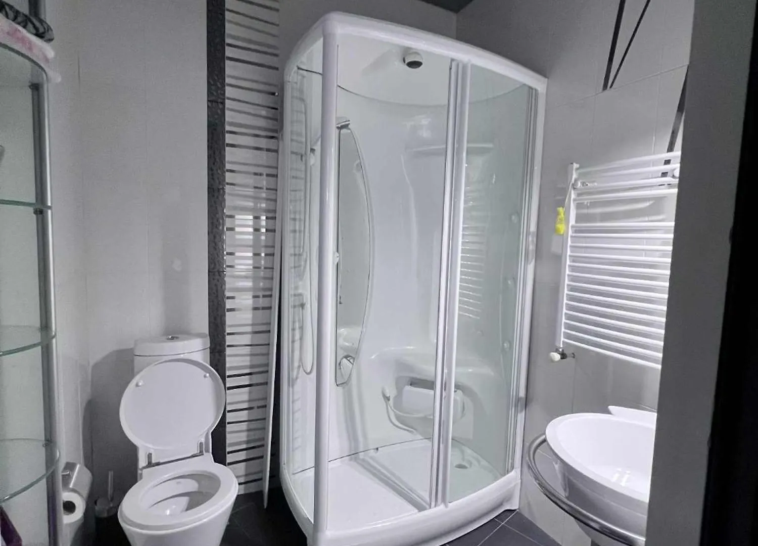 Apartamento Round Garden In Vake Tiflis Georgia